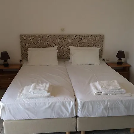 Aggeliko דירה גיתיו