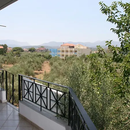 דירה Aggeliko גיתיו