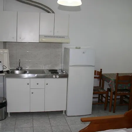 Aggeliko Apartman *