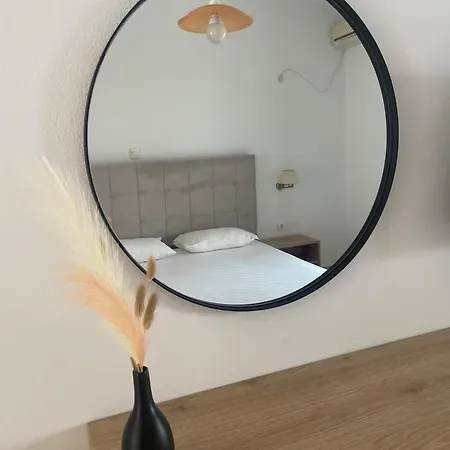 アパート Aggeliko ギシオ