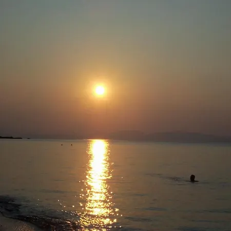 アパート Aggeliko